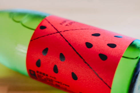 【送料無料】華鳩 特別純米酒 スイカラベル 720ml